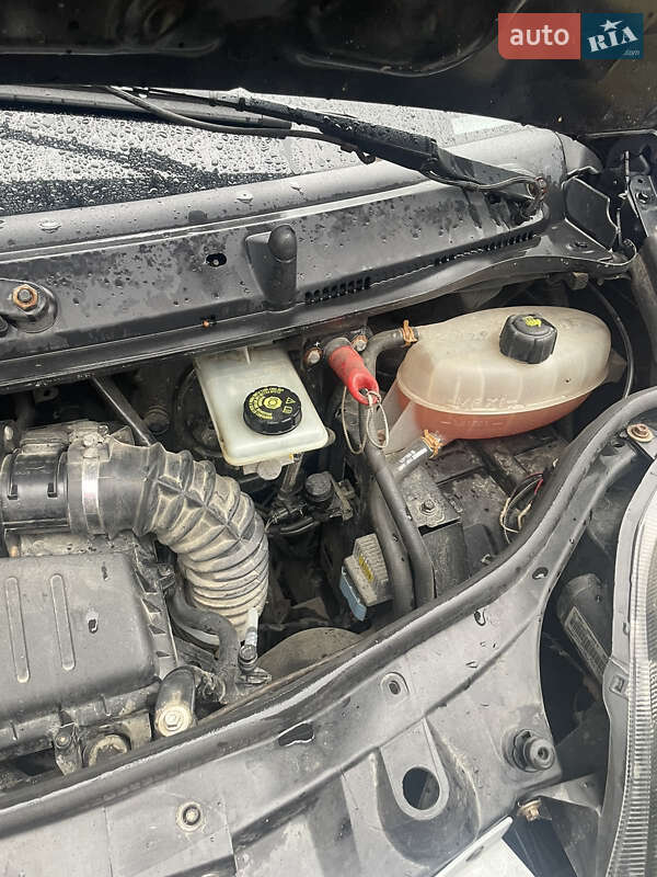 Мінівен Renault Trafic 2010 в Чернівцях
