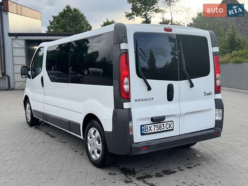 Мінівен Renault Trafic 2013 в Старокостянтинові