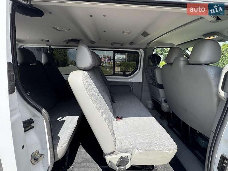 Мінівен Renault Trafic 2013 в Старокостянтинові