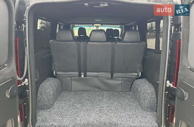 Минивэн Renault Trafic 2020 в 
