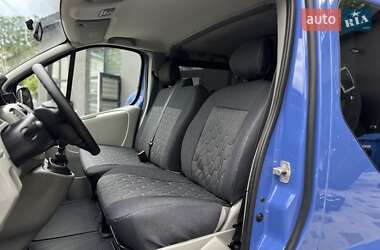 Минивэн Renault Trafic 2010 в 
