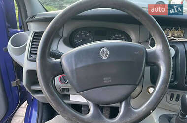 Минивэн Renault Trafic 2005 в 