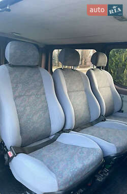 Минивэн Renault Trafic 2005 в 