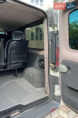 Мінівен Renault Trafic 2006 в 