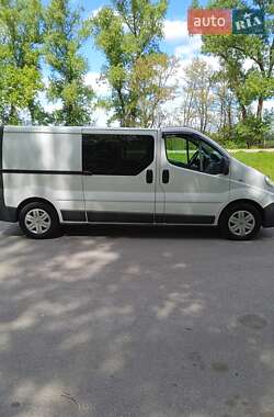Минивэн Renault Trafic 2013 в 