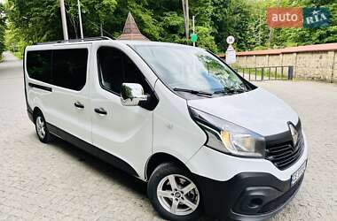 Мінівен Renault Trafic 2016 в Чернівцях