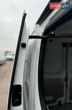 Грузовой фургон Renault Trafic 2021 в 