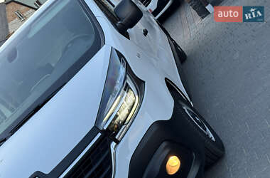 Грузовой фургон Renault Trafic 2020 в 