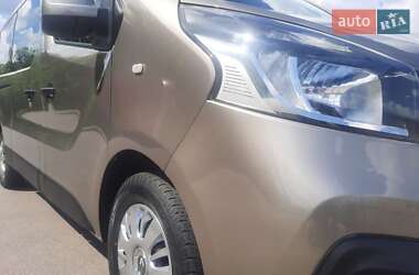Мінівен Renault Trafic 2017 в 