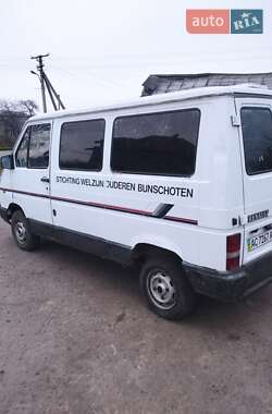 Минивэн Renault Trafic 1999 в 