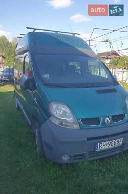 Минивэн Renault Trafic 2004 в 