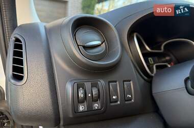Грузовой фургон Renault Trafic 2021 в 