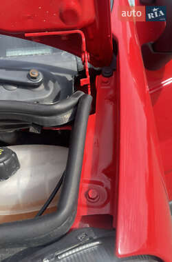 Грузовой фургон Renault Trafic 2014 в 
