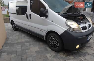 Грузовой фургон Renault Trafic 2005 в 