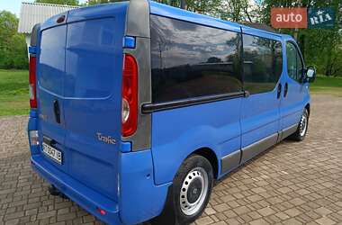 Мінівен Renault Trafic 2011 в 
