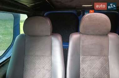 Мінівен Renault Trafic 2011 в 