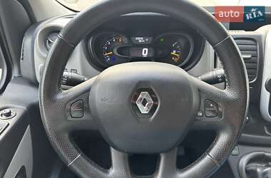 Грузовой фургон Renault Trafic 2015 в 