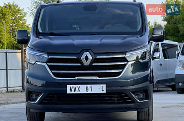 Минивэн Renault Trafic 2022 в 