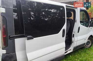 Минивэн Renault Trafic 2005 в 