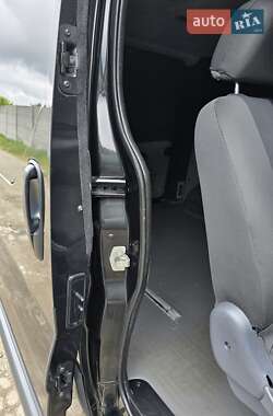 Минивэн Renault Trafic 2007 в 