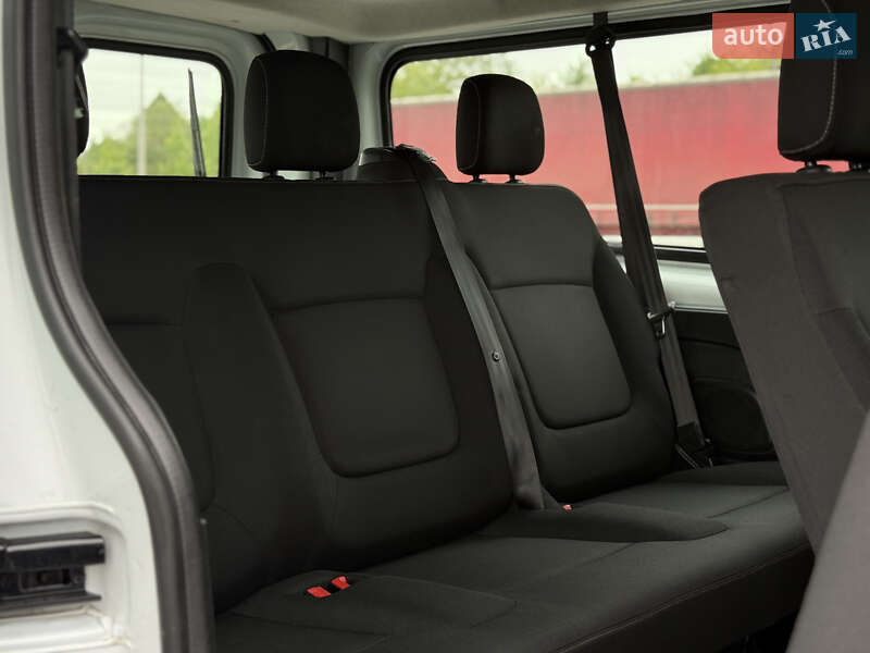 Мінівен Renault Trafic 2015 в Радивиліві