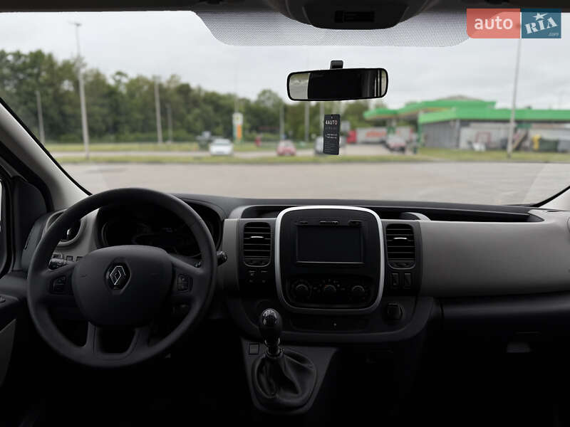 Мінівен Renault Trafic 2015 в Радивиліві