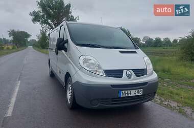 Грузовой фургон Renault Trafic 2013 в 