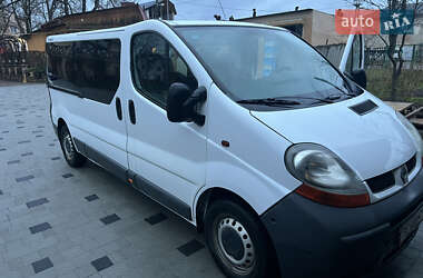 Минивэн Renault Trafic 2005 в Хырове