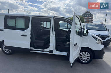 Грузопассажирский фургон Renault Trafic 2018 в 