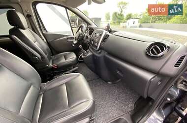Минивэн Renault Trafic 2018 в 