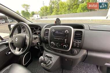 Минивэн Renault Trafic 2018 в 