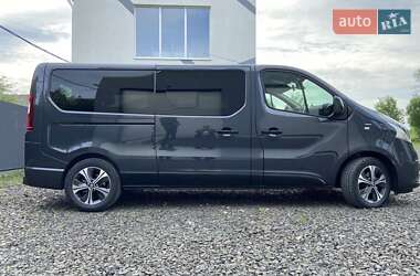 Минивэн Renault Trafic 2018 в 