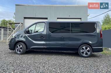 Минивэн Renault Trafic 2018 в 