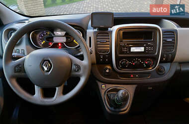 Мінівен Renault Trafic 2016 в 