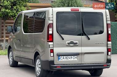 Мінівен Renault Trafic 2015 в 