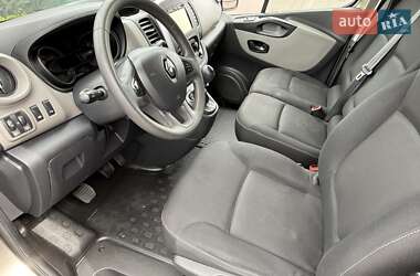 Мінівен Renault Trafic 2015 в 