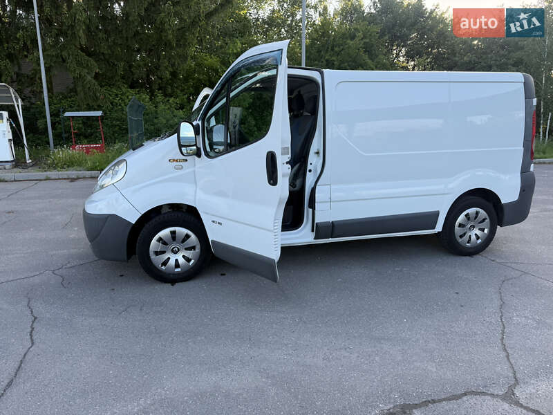 Вантажний фургон Renault Trafic 2012 в Старокостянтинові