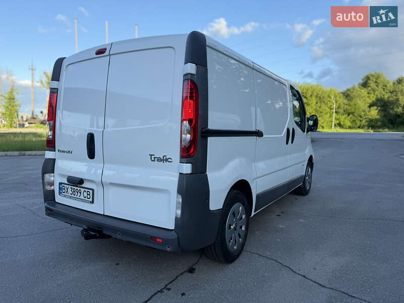 Вантажний фургон Renault Trafic 2012 в Старокостянтинові