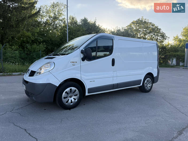 Вантажний фургон Renault Trafic 2012 в Старокостянтинові