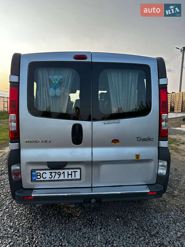 Минивэн Renault Trafic 2012 в Яворове