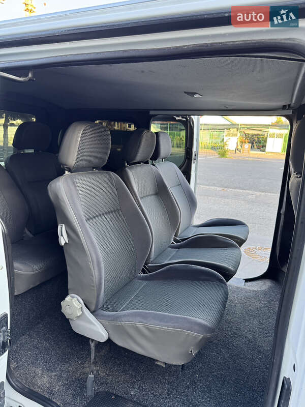Мінівен Renault Trafic 2002 в Одесі