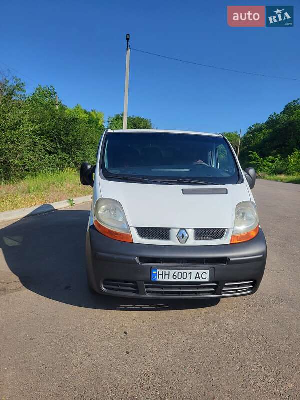 Минивэн Renault Trafic 2003 в Березовке
