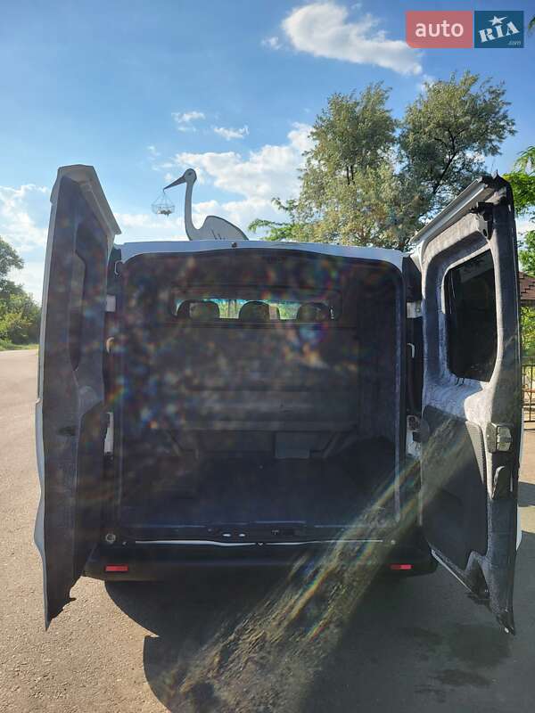 Минивэн Renault Trafic 2003 в Березовке