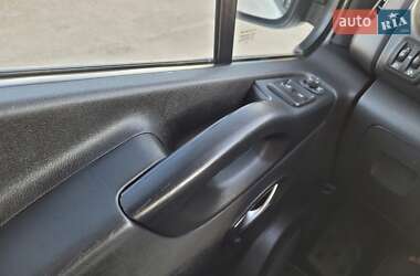 Вантажний фургон Renault Trafic 2020 в 