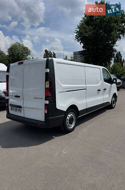 Грузовой фургон Renault Trafic 2021 в 