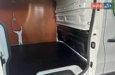Вантажний фургон Renault Trafic 2021 в 