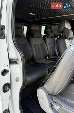 Минивэн Renault Trafic 2018 в 