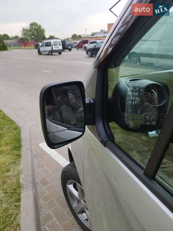 Грузовой фургон Renault Trafic 2020 в Житомире