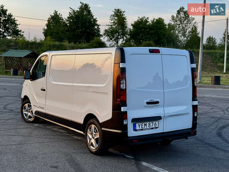 Грузовой фургон Renault Trafic 2016 в Полтаве