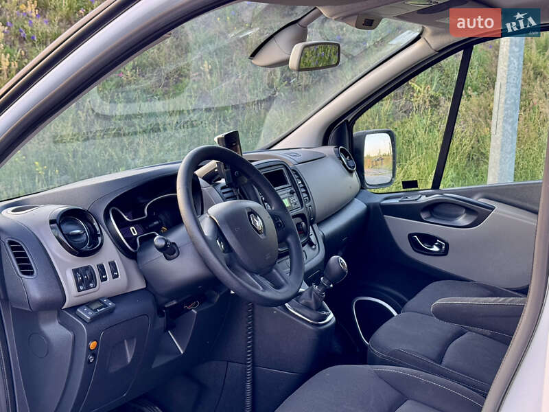 Грузовой фургон Renault Trafic 2016 в Полтаве